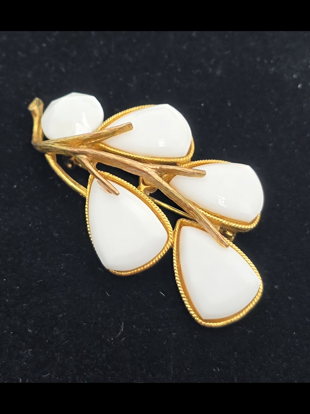 Capri Gold-Tone White Teardrop Leaf Brooch by - Vintage